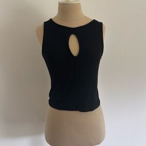 Hidden Brand Tank Top Black Keyhole Cropped Pullover M